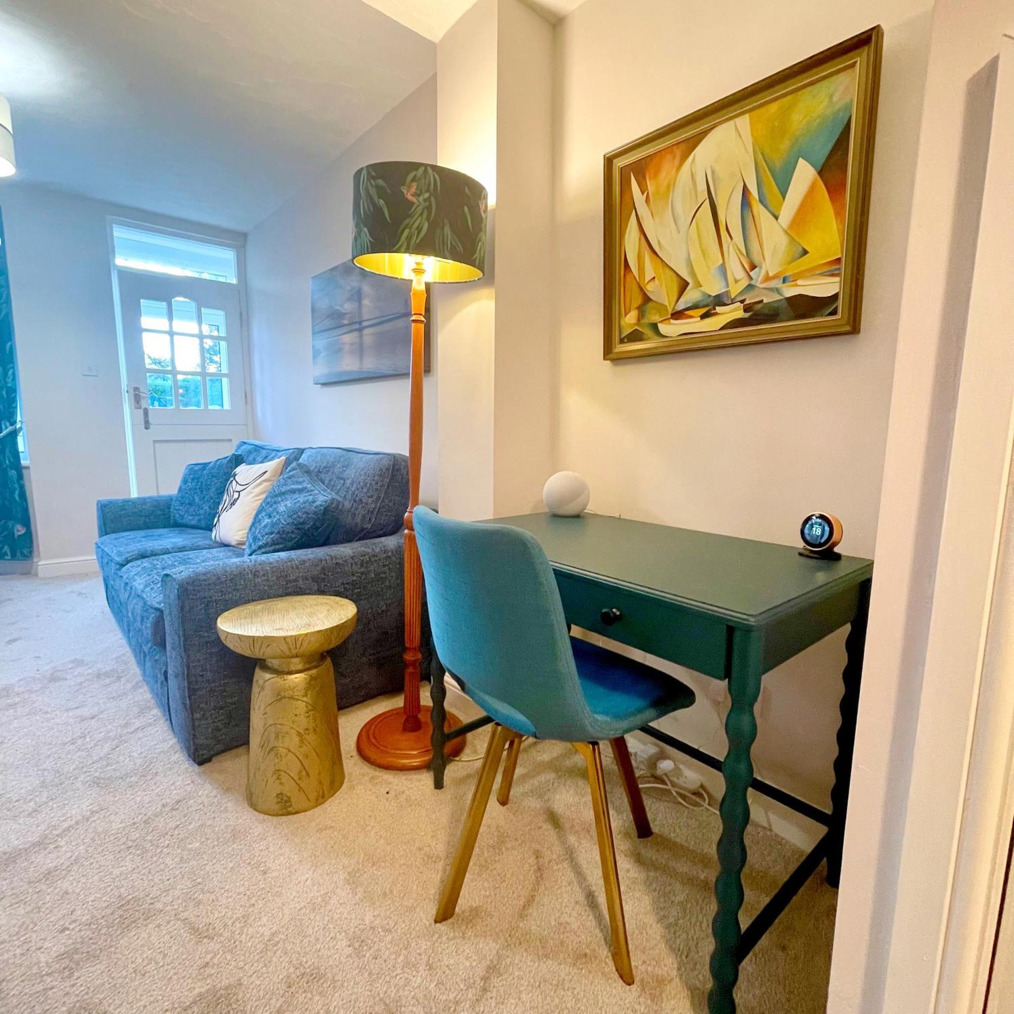 Stylish Cottage In Vibrant Riverside Village ノース・フェリビー エクステリア 写真